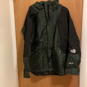 North Face mountain light jacket (goretex)
